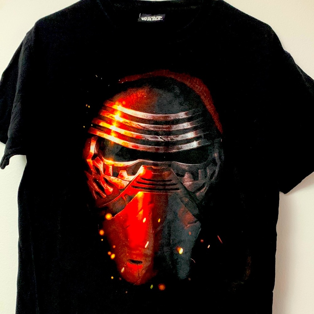 Star Wars Men's Kylo Big Head T-shirt Small Black size: appears to be medium